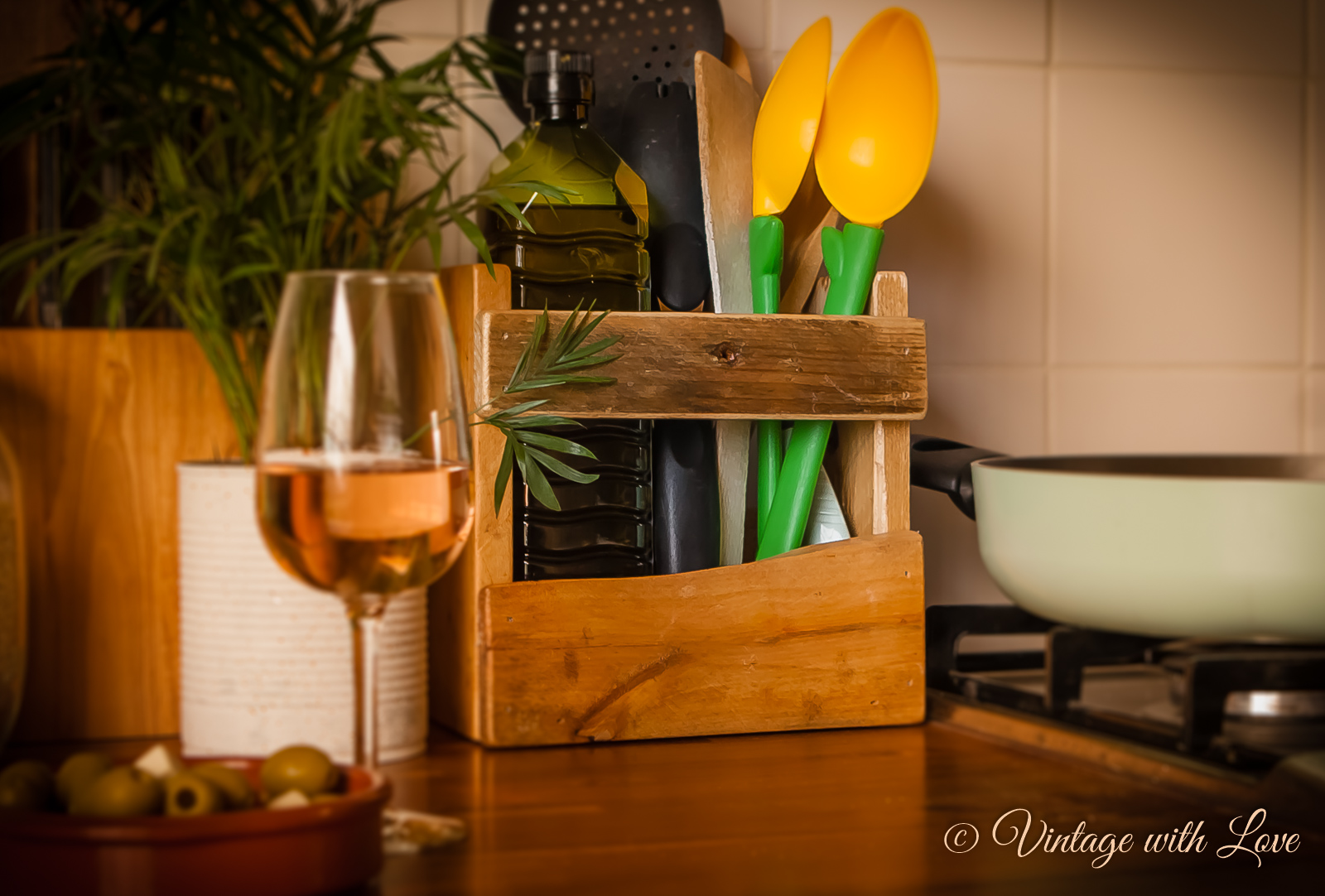 Kitchen Utensils holder medium